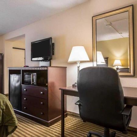 Quality Inn & Suites Greenville - Haywood Mall Extérieur photo
