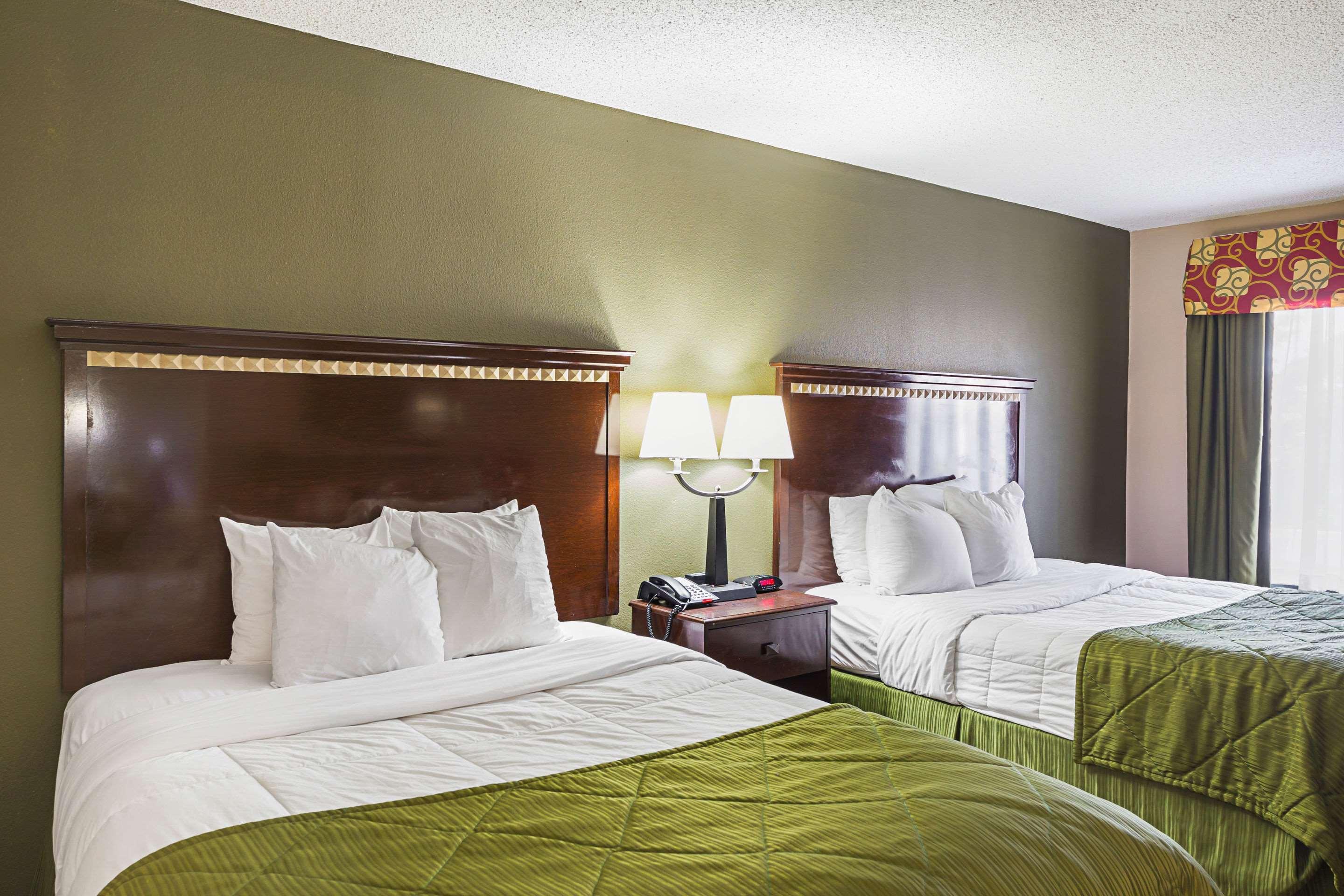 Quality Inn & Suites Greenville - Haywood Mall Extérieur photo