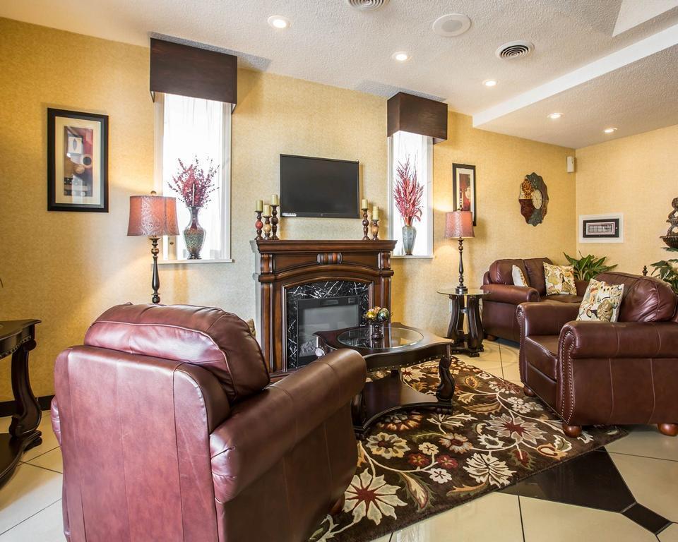 Quality Inn & Suites Greenville - Haywood Mall Extérieur photo