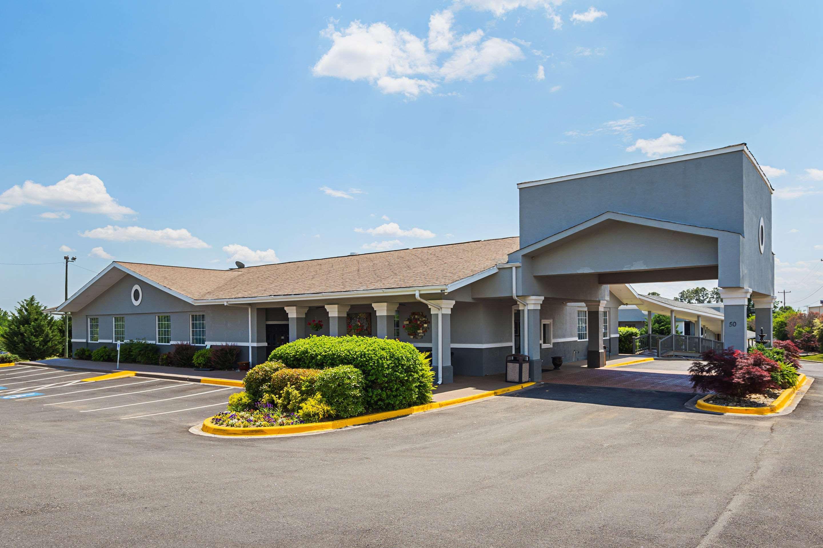 Quality Inn & Suites Greenville - Haywood Mall Extérieur photo