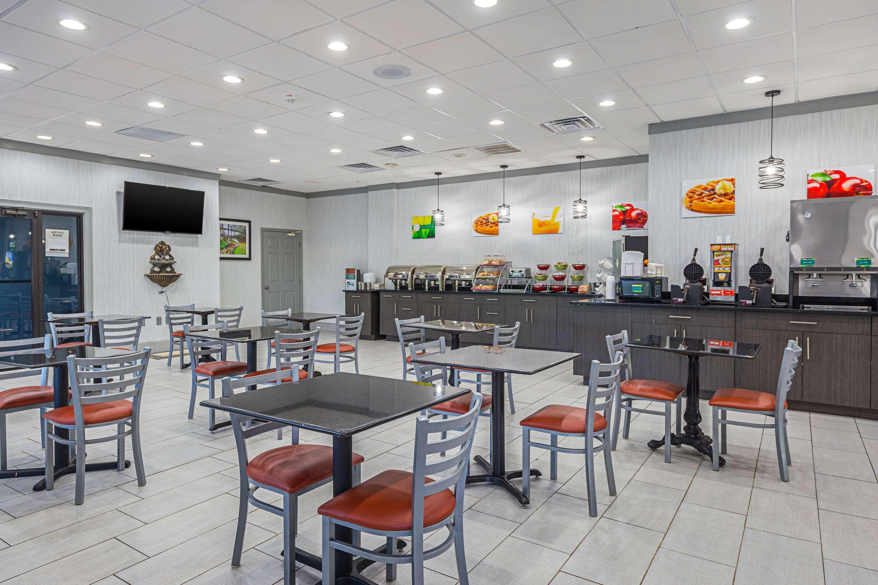 Quality Inn & Suites Greenville - Haywood Mall Extérieur photo