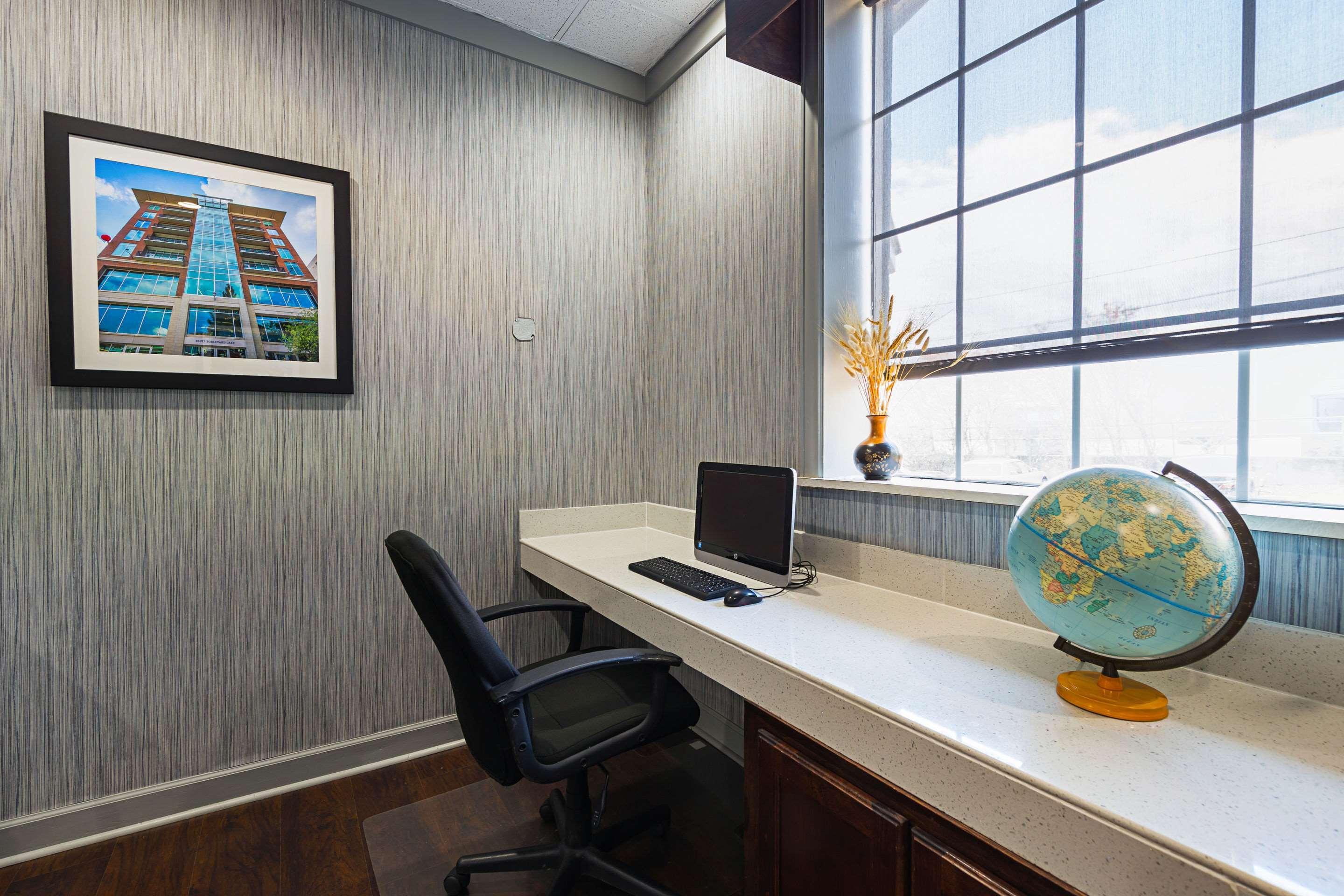 Quality Inn & Suites Greenville - Haywood Mall Extérieur photo