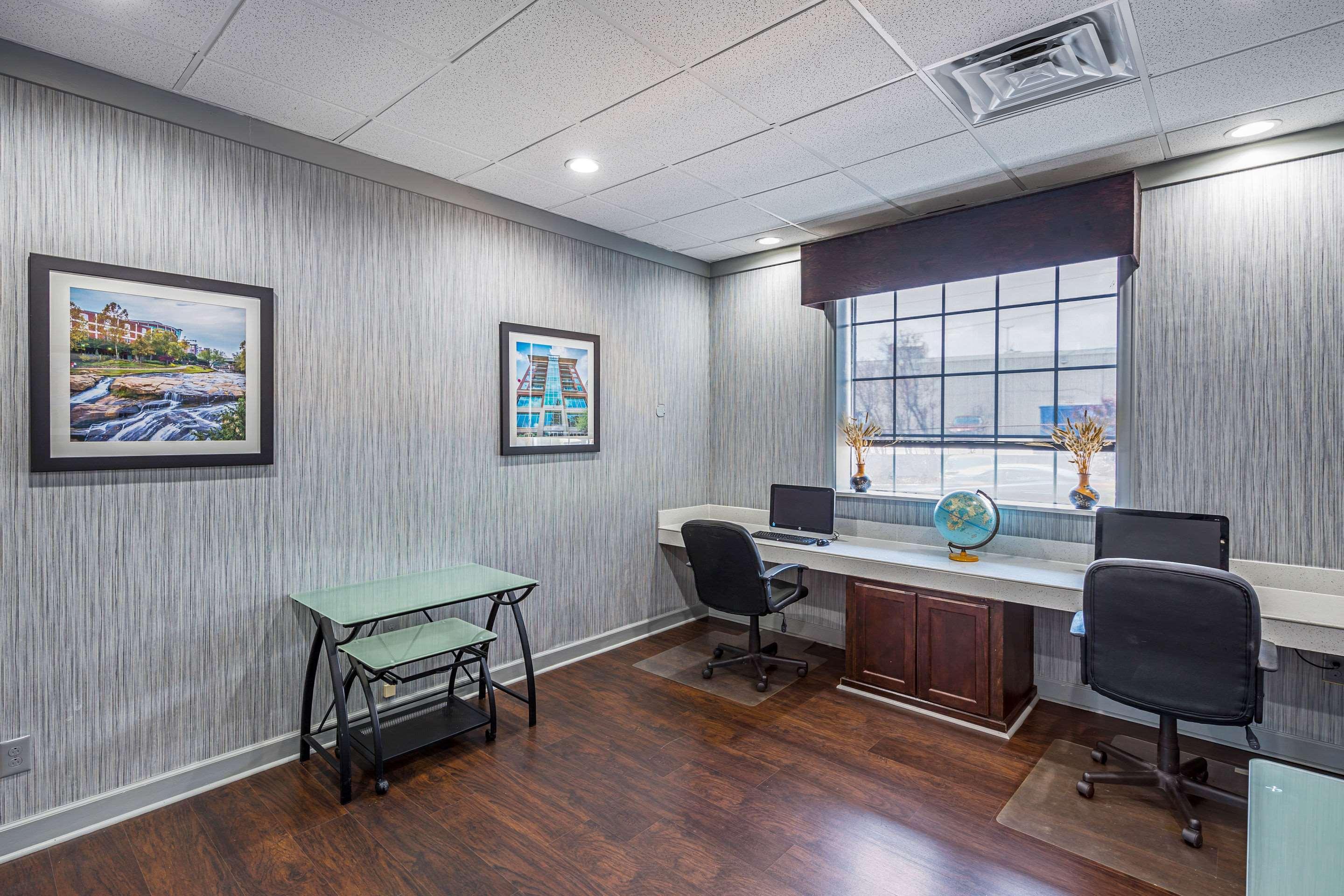 Quality Inn & Suites Greenville - Haywood Mall Extérieur photo