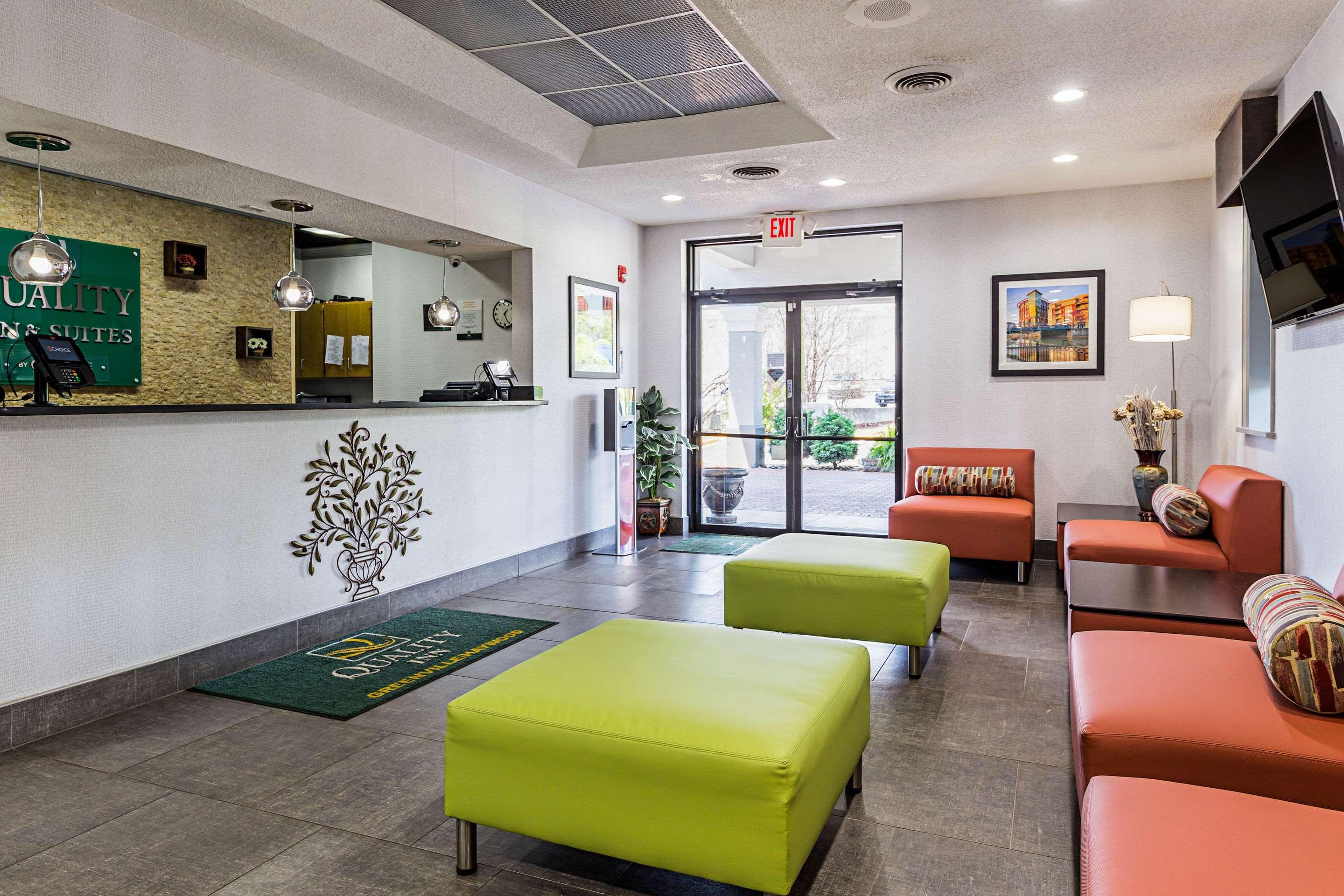 Quality Inn & Suites Greenville - Haywood Mall Extérieur photo