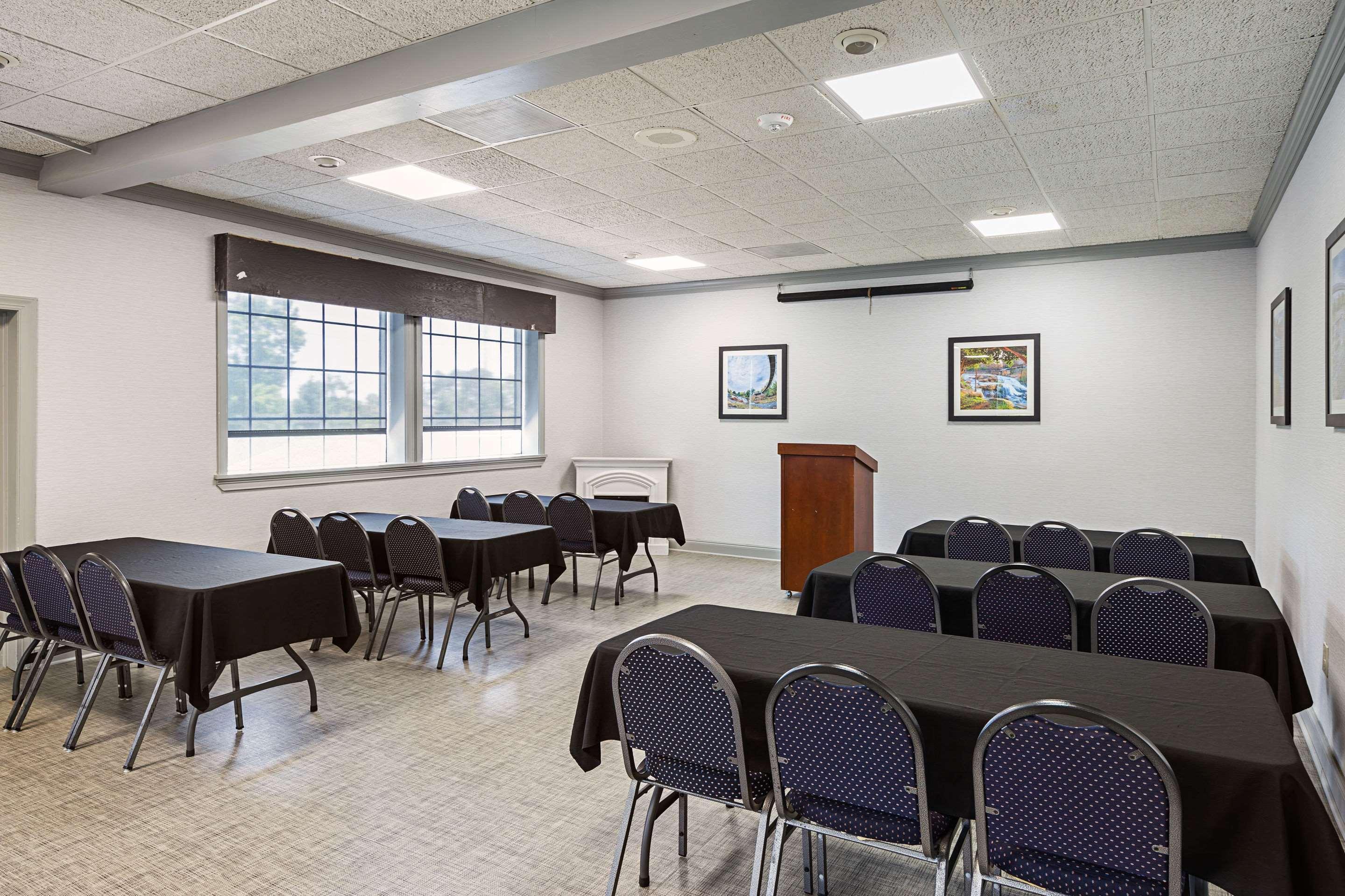 Quality Inn & Suites Greenville - Haywood Mall Extérieur photo