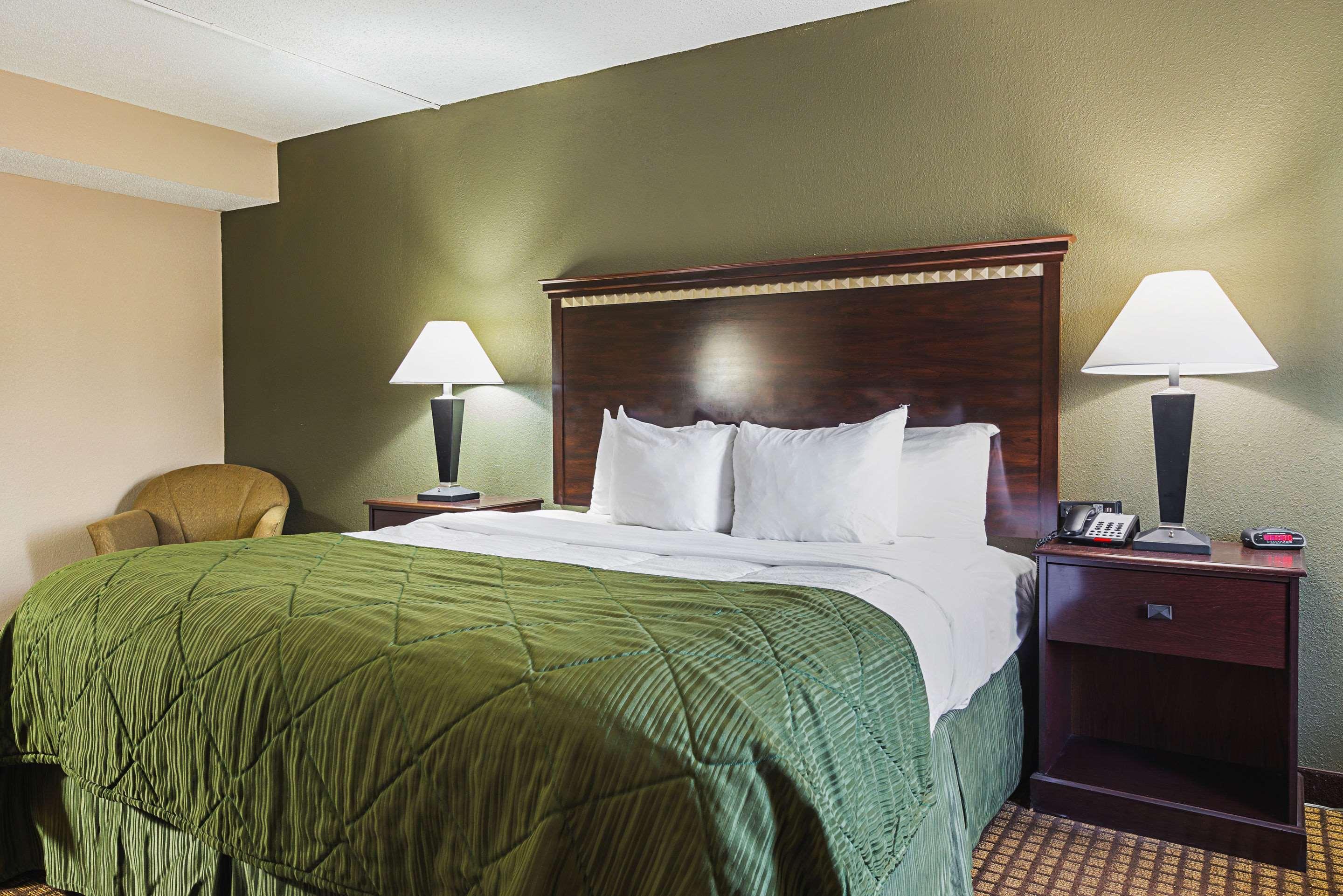Quality Inn & Suites Greenville - Haywood Mall Extérieur photo