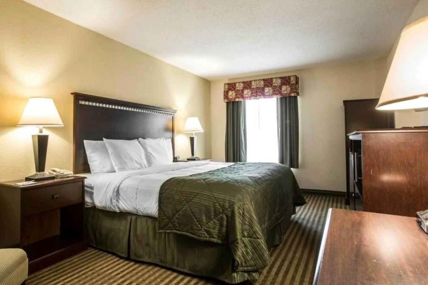 Quality Inn & Suites Greenville - Haywood Mall Extérieur photo