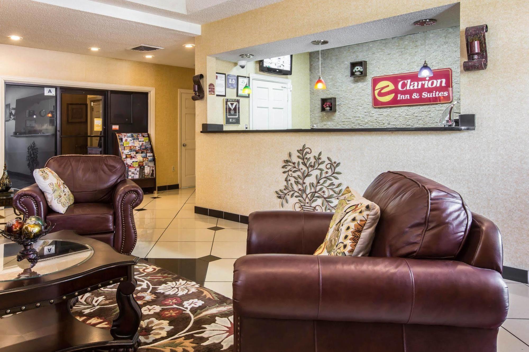 Quality Inn & Suites Greenville - Haywood Mall Extérieur photo